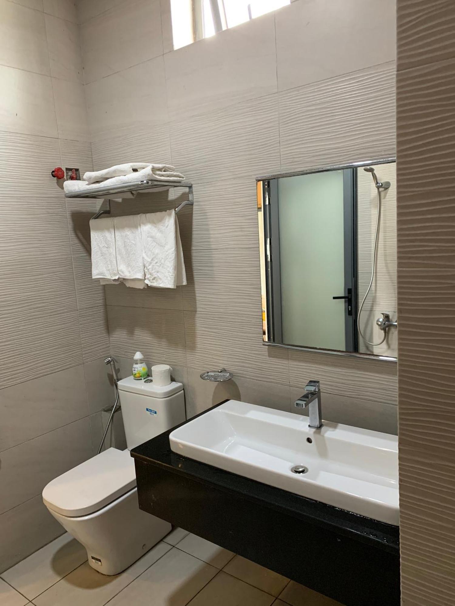 Ha Long Hotel Хошимин Экстерьер фото